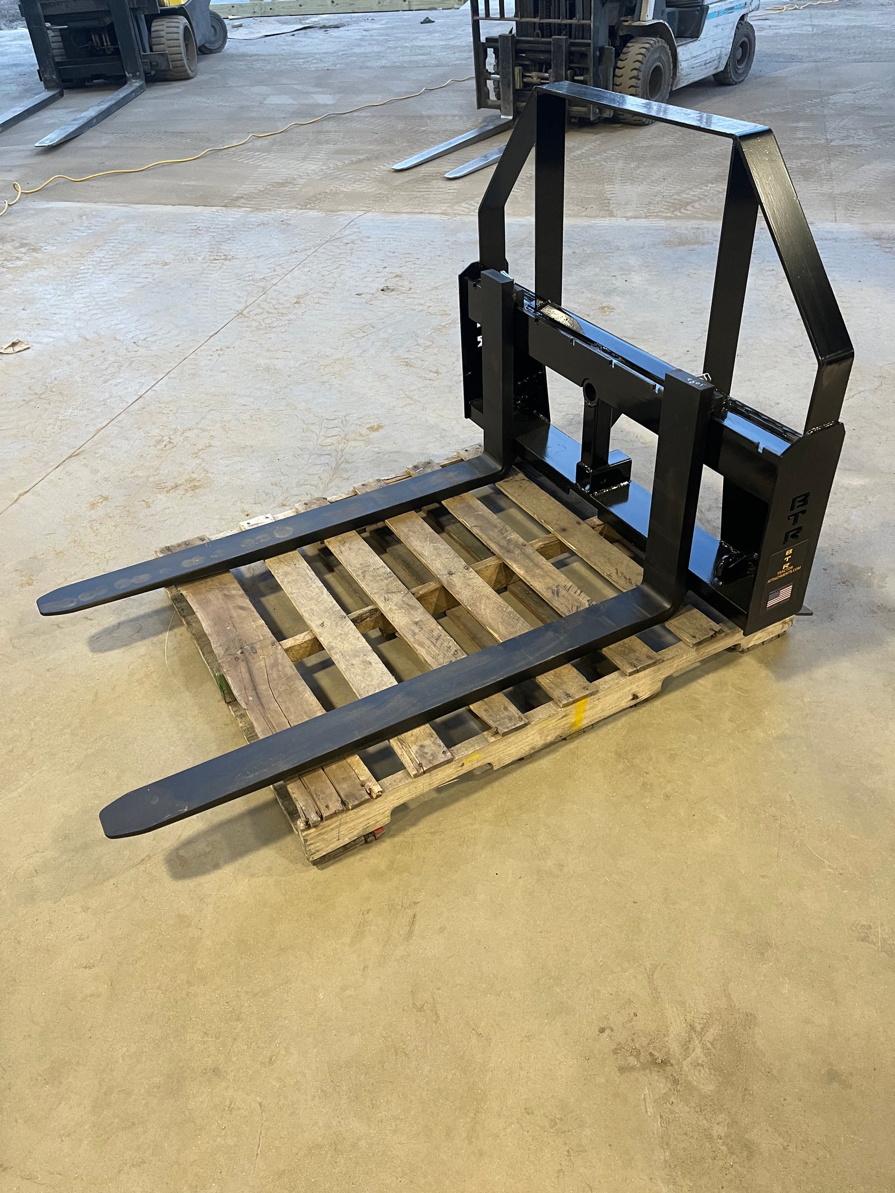 NEW Bigtoolrack 3N1 Pallet Fork Frame Skid Steer or JDQA