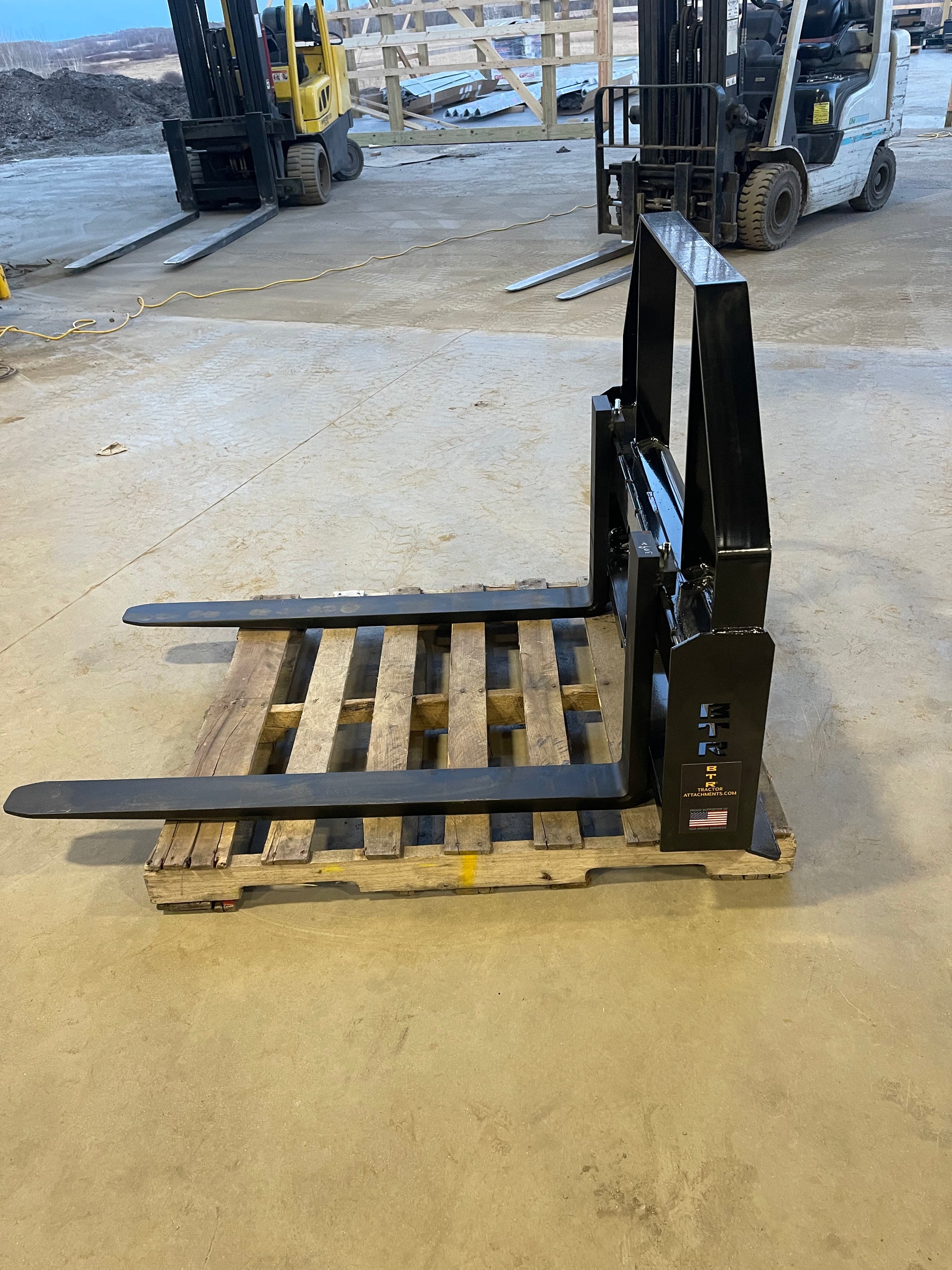 NEW Bigtoolrack 3N1 Pallet Fork Frame Skid Steer or JDQA